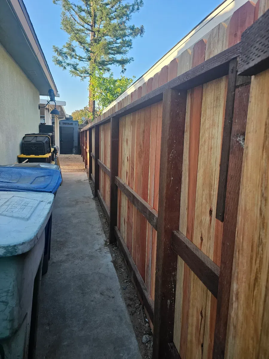 New fence closing a side yard in Fresno, California